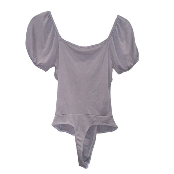 Le Lis ruched bodysuit with puff sleeves - Picture 7 of 9